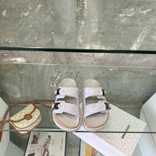 DIO Sandals