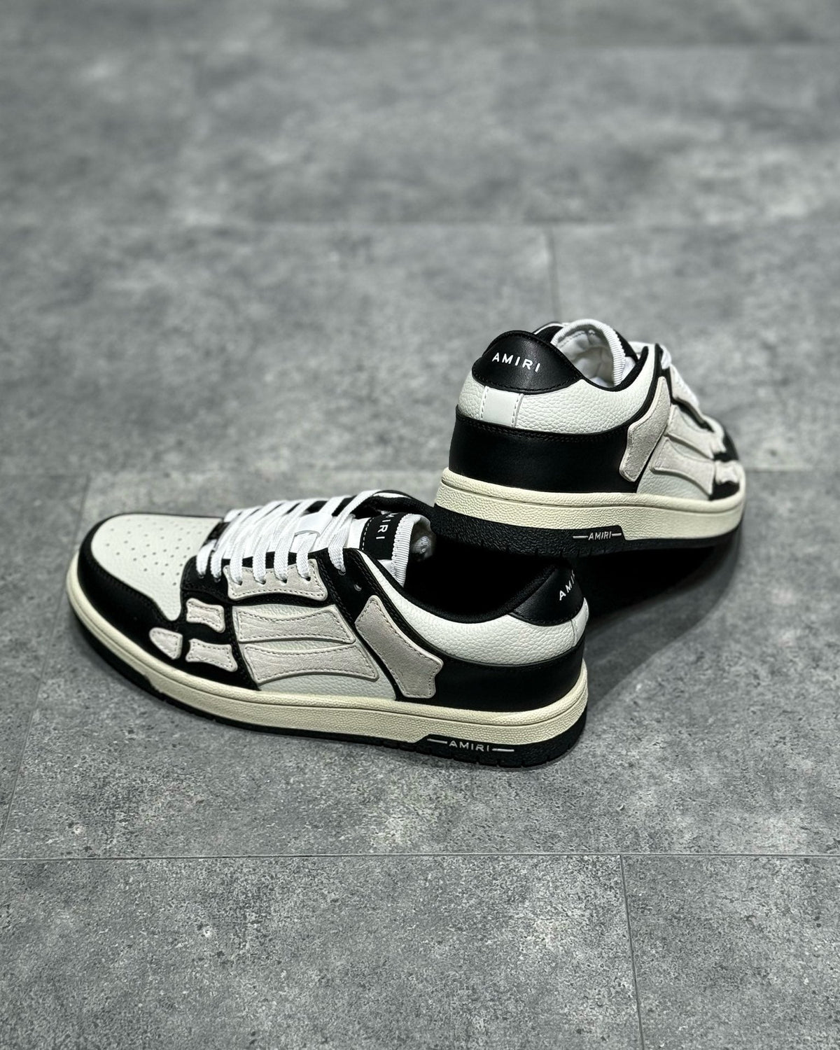 AMR Sneakers