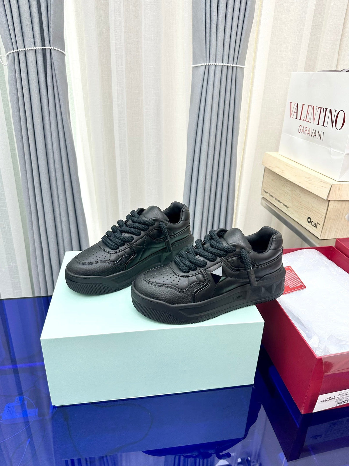 One Stud Garavani Black One Stud XL Sneakers