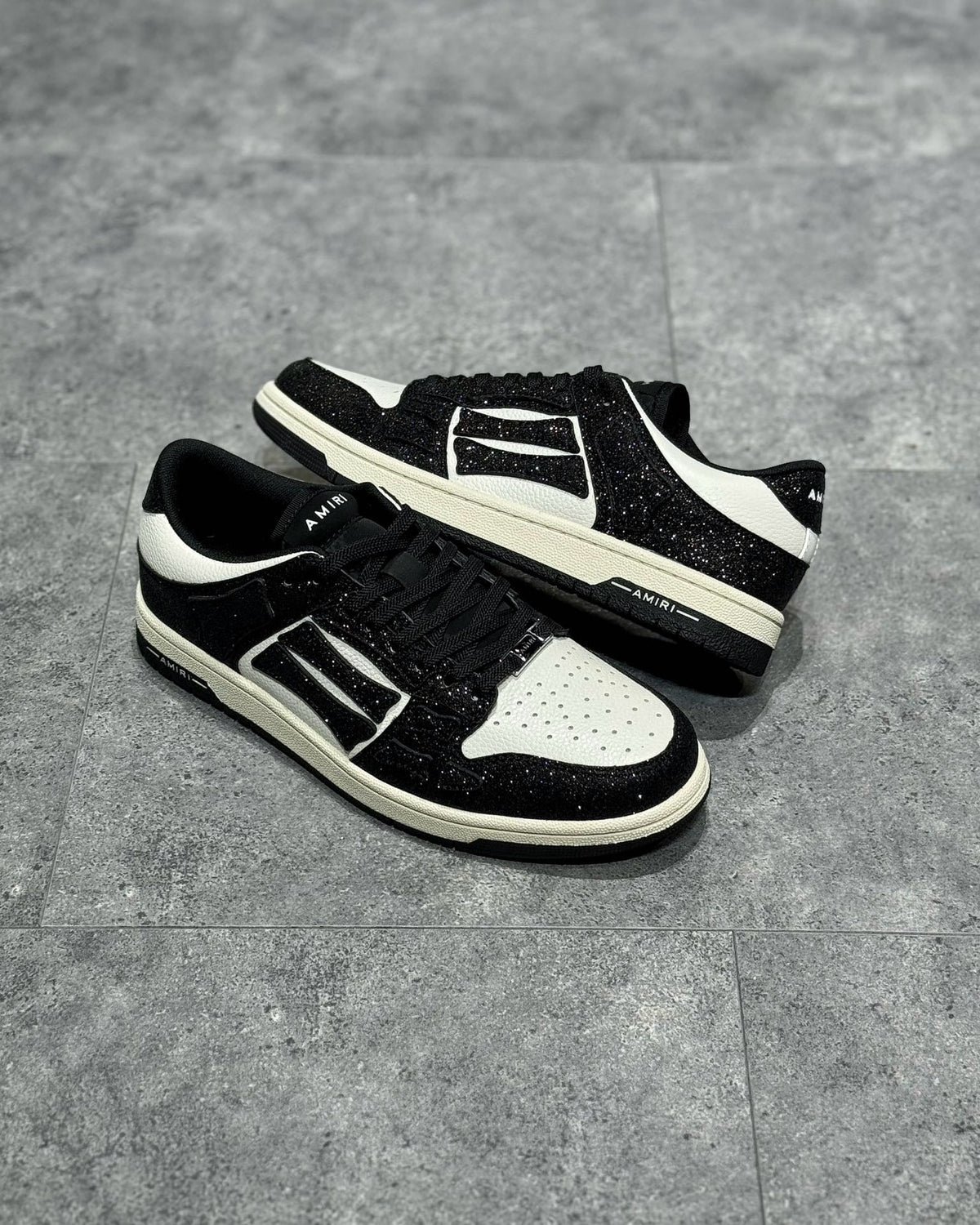 AMR Sneakers