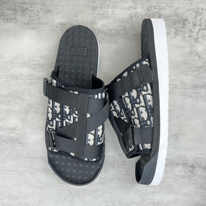 DIO Sandals