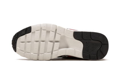 AIR MAX 1 ULTRA LOTC QS WMNS 747105 500