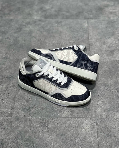 DIO Sneakers