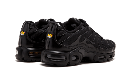 Air Max Plus "Triple Black" 604133 050