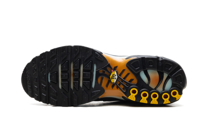 Air Max Plus OG Premium "Desert Monarch" IQ0168 900