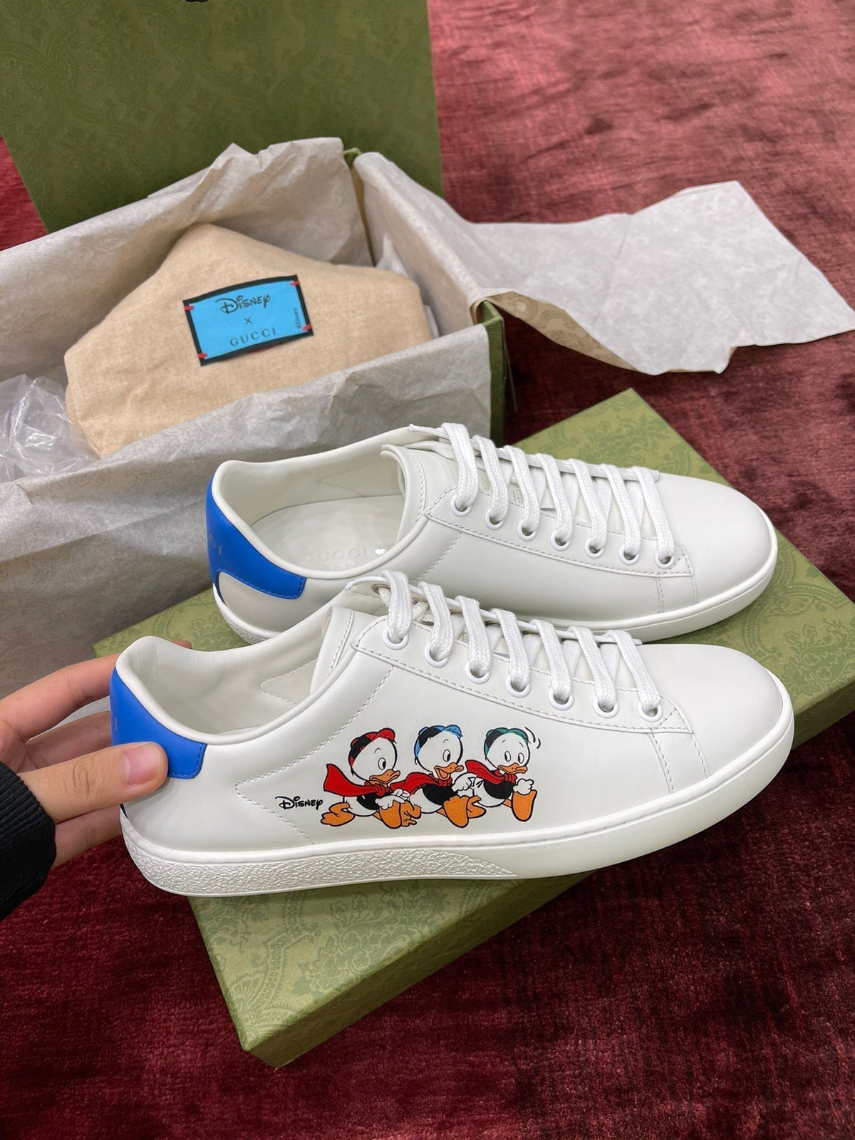 Sneakers & Shoes