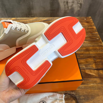 HERM Sneakers