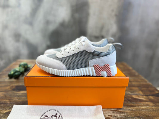 HERM Sneakers