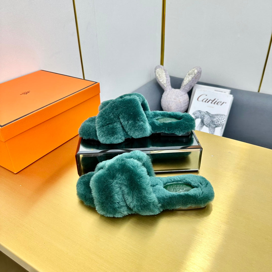 0RAN SHEARLING SANDALS TEAL GREEN