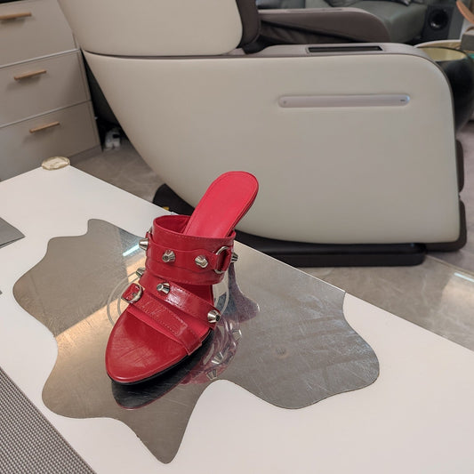 STRAPPY HIGH-HEELED SANDALS IN RED STUDDED WAX-OIL SHEEPSKIN