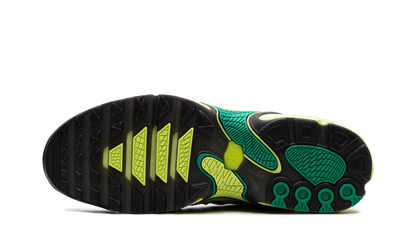 Air Max Plus Drift "Light Lemon Twist" FD4290 700
