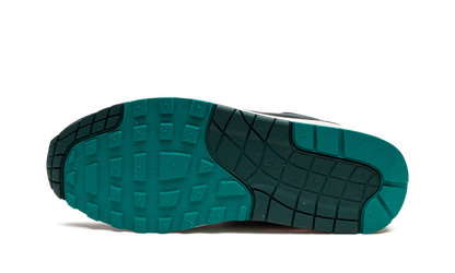 Air Max 1 "LeBron James x Liverpool" FB8914 100