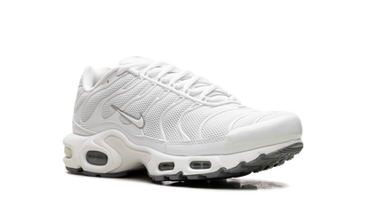 Air Max Plus "Triple White" 604133 139